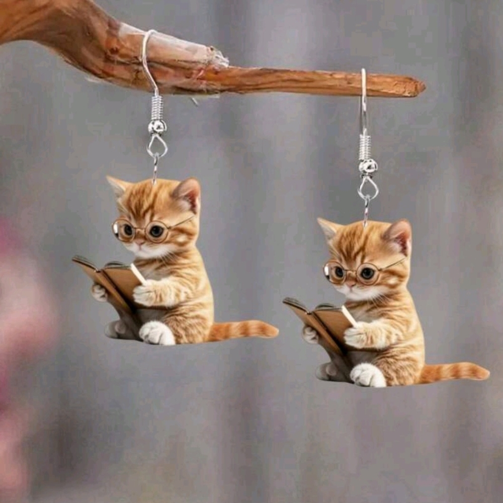"Nerdy Kitty🐱" Adorable Brown Cat Reading A Book Acrylic Earrings New!
